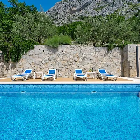 Maruncela With Sea And Island Views, 5 Bedrooms, Private Pool, Gym *