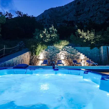 Maruncela With Sea And Island Views, 5 Bedrooms, Private Pool, Gym Villa