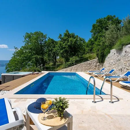 Maruncela With Sea And Island Views, 5 Bedrooms, Private Pool, Gym * Lokva Rogoznica