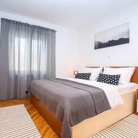 Maruncela With Sea And Island Views, 5 Bedrooms, Private Pool, Gym