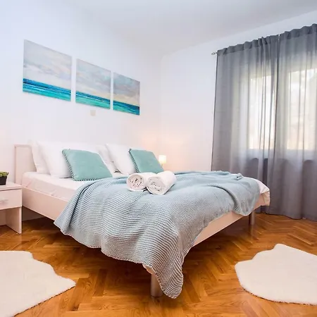 Villa Maruncela With Sea And Island Views, 5 Bedrooms, Private Pool, Gym